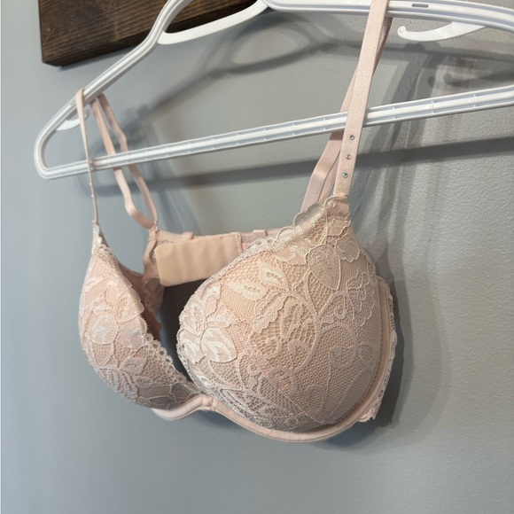 La Vie En Rose Push-up Plunge Demi Pink Lace Bra D32 - Picture 3 of 6